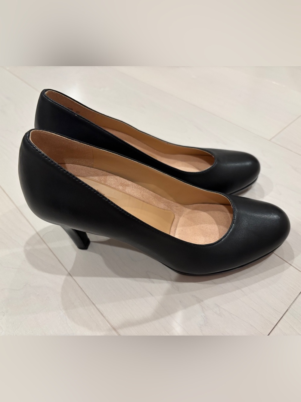Naturalizer Michelle Classic Black Women's Leather Pumps